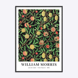 William Morris plakat med frugtmønster fra 1882 i sort træramme.