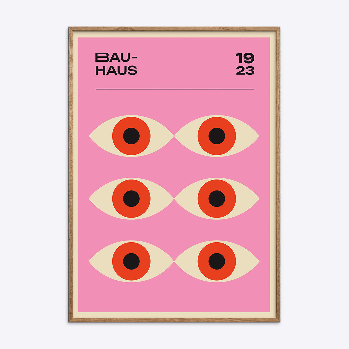 Bauhaus plakat med seks stiliserede øjne på lyserød baggrund, indrammet i naturtræsramme.