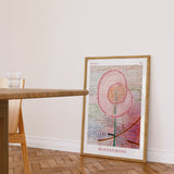 Paul Klee Blossoming plakat på gulv i stue