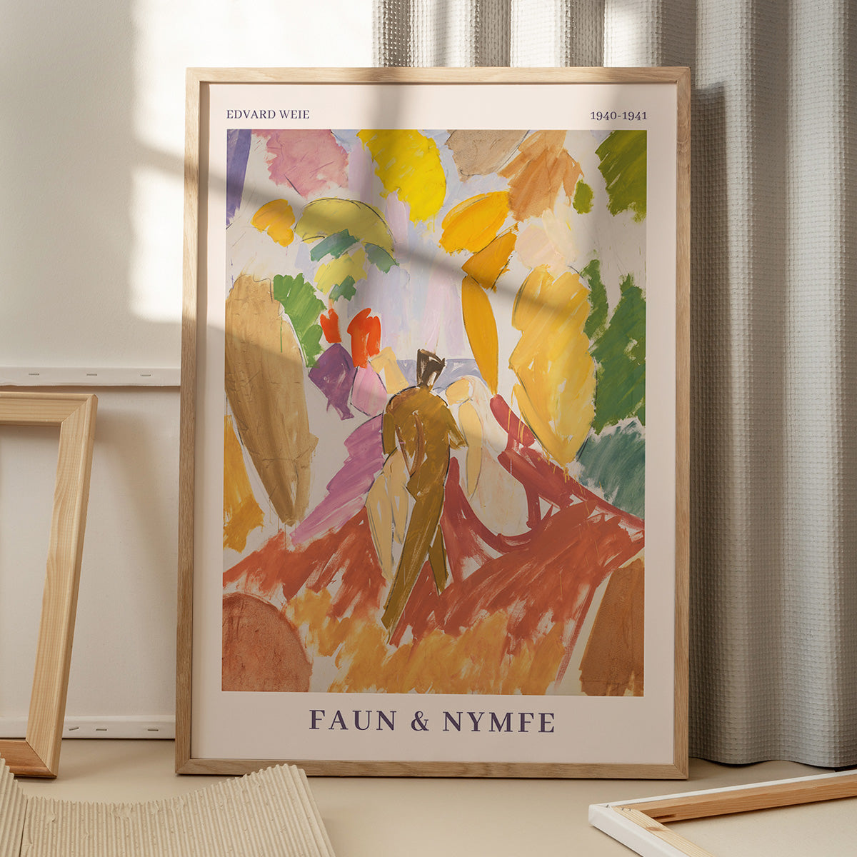 Plakat af Edvard Weie med titlen "Faun & Nymfe" placeret på et gulv med skygger fra et vindue.