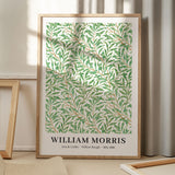 Plakat af William Morris med titlen "Willow Bough", viser et grønt bladmønster.
