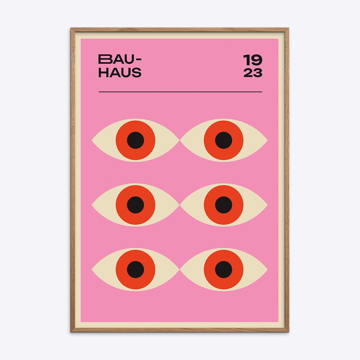 Bauhaus plakat med seks stiliserede øjne på lyserød baggrund, indrammet i naturtræsramme.
