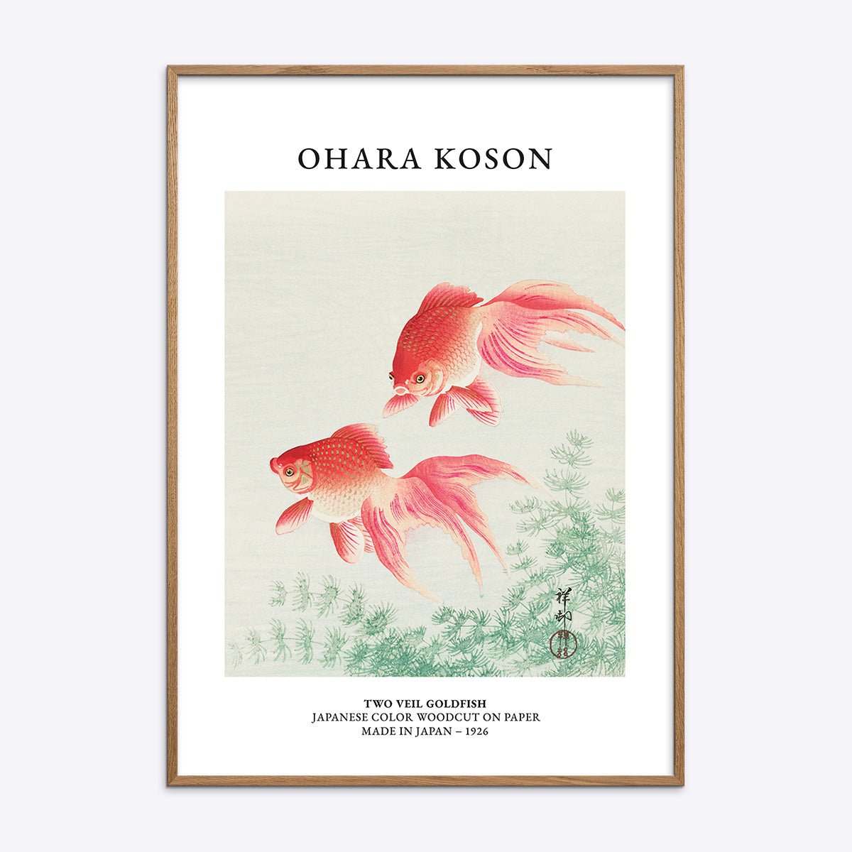 Japansk kunstplakat af Ohara Koson med to guldfisk indrammet i en naturlig egetræsramme.