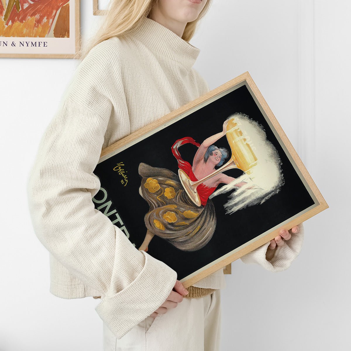 Plakat af Leonetto Cappiello med farverig illustration for Contratto, viser en elegant kvinde med en flaske i hånden.